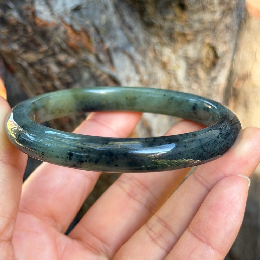 61mm inner diameter skinny dark green xiuyu jade‎ bangle 0637